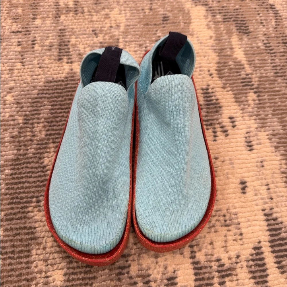 Men's Slip-On Loafers in Light Blue with Red Soles
